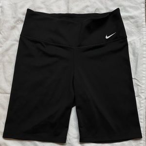Nike DRI-FIT 7” biker shorts
